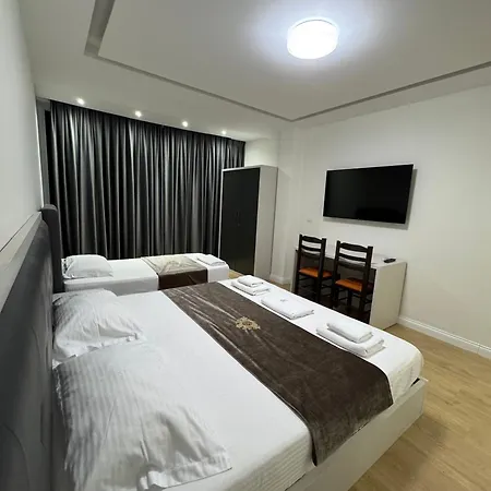 3d Hotel *